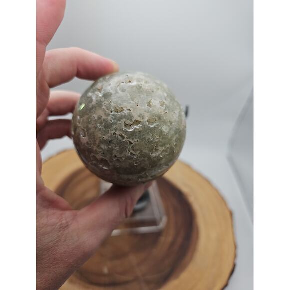 1lb 70mm Green Quartz W/Dragon Stand - Picture 11 of 15